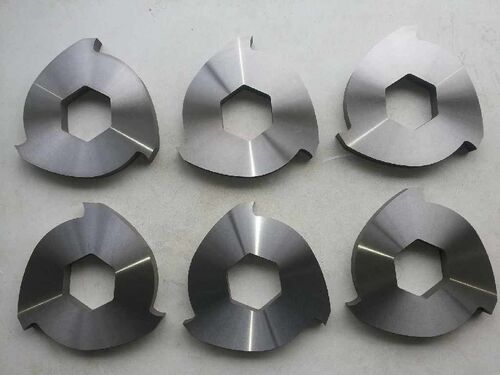 ultimo caso aziendale circa La lamina di una trituratrice di plastica destinata al riciclaggio nei Paesi Bassi: studio di caso per la lavorazione continua della plastica
