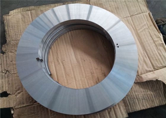 Taglio del rotolo che fende il metallo dei coltelli SKD11 che elabora il taglio della bobina alla lunghezza