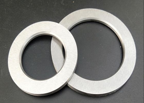 Taglio rotatorio che fende il distanziatore dello strumento per il taglio alla linea della macchina di lunghezza